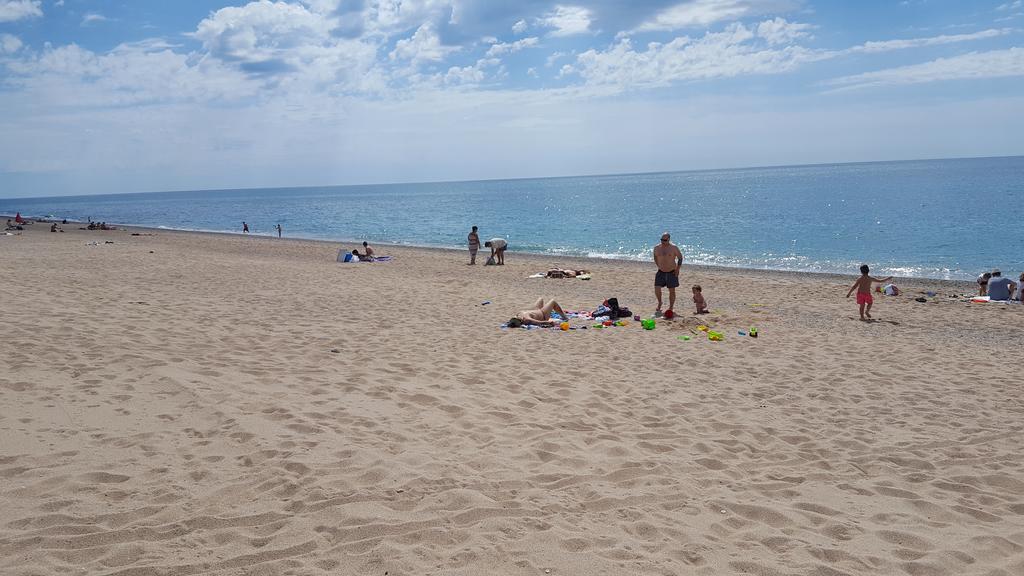 Apartamento Mediterraneo Pineda de Mar Zewnętrze zdjęcie